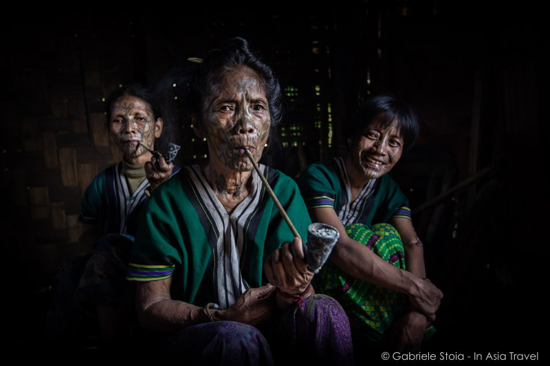 Mon tribes women © Gabriele Stoia - In Asia Travel