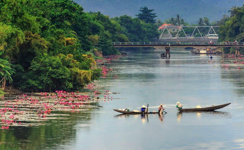 Veduta sul Fiume dei Profumi – Huè, Vietnam