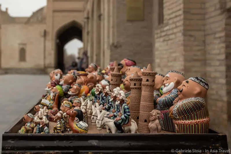 Statuine in ceramica di Tashkent